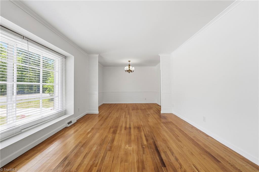 property viewer photo 8