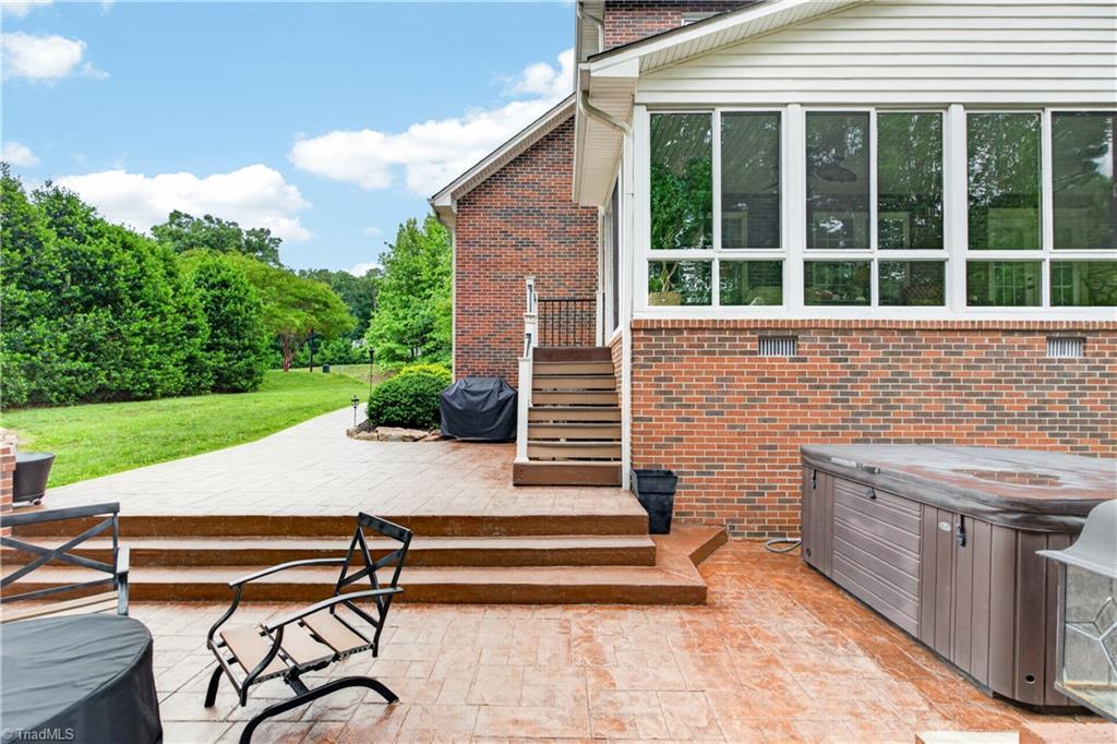 main property photo 34