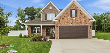 image of property with 4 Bed | 3 Bath | 2,535 Sqft