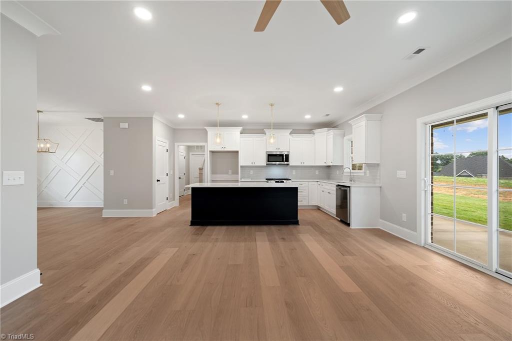 property viewer photo 11