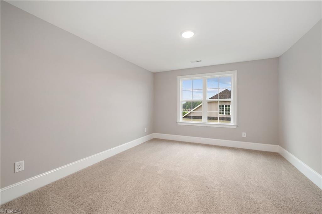 property viewer photo 25