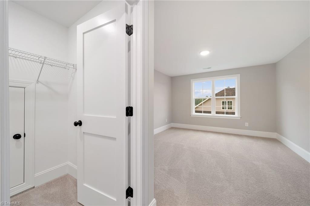 property viewer photo 26
