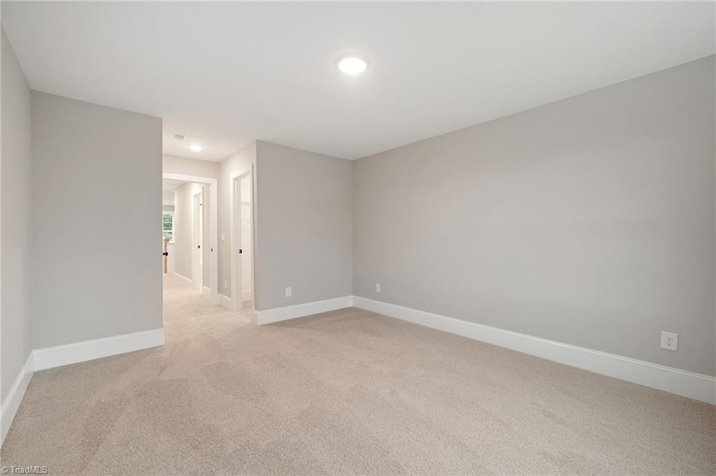property viewer photo 27