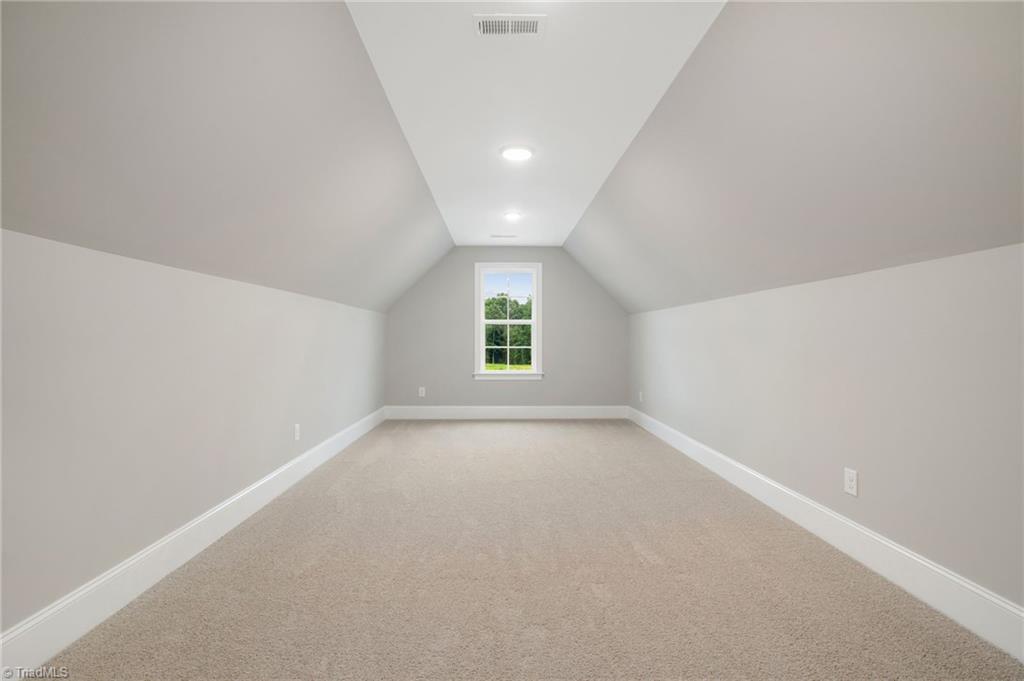 property viewer photo 31