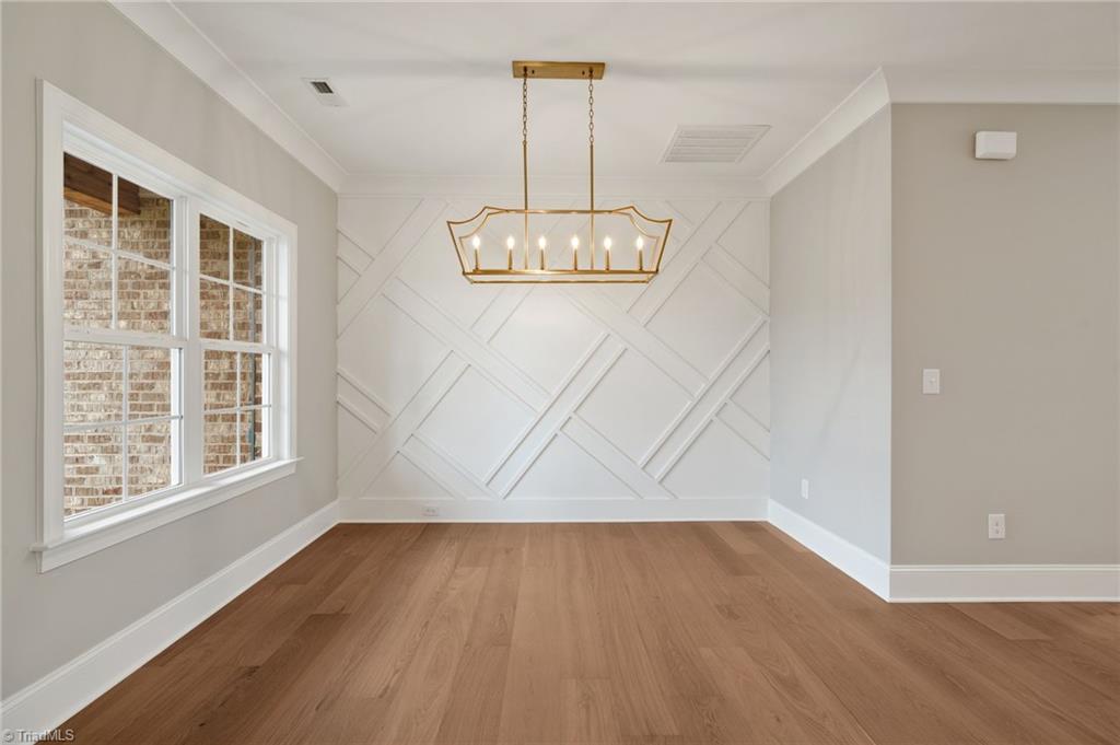 property viewer photo 4