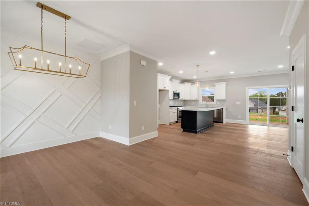 property viewer photo 6