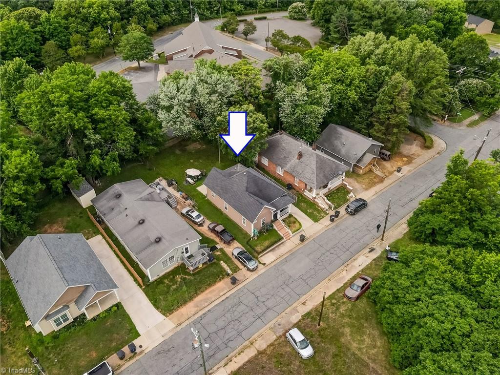 main property photo 33