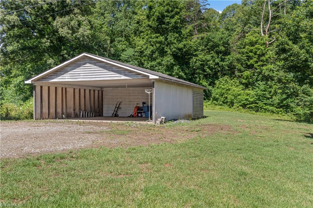 main property photo 24