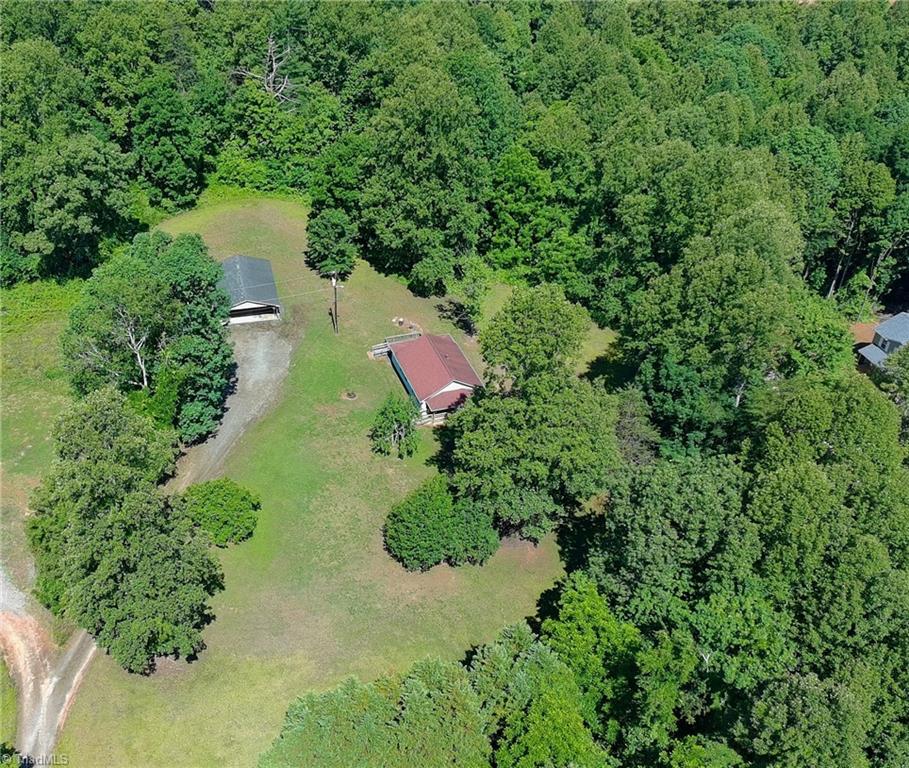 main property photo 28