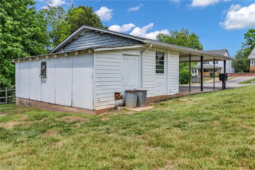 main property photo 44