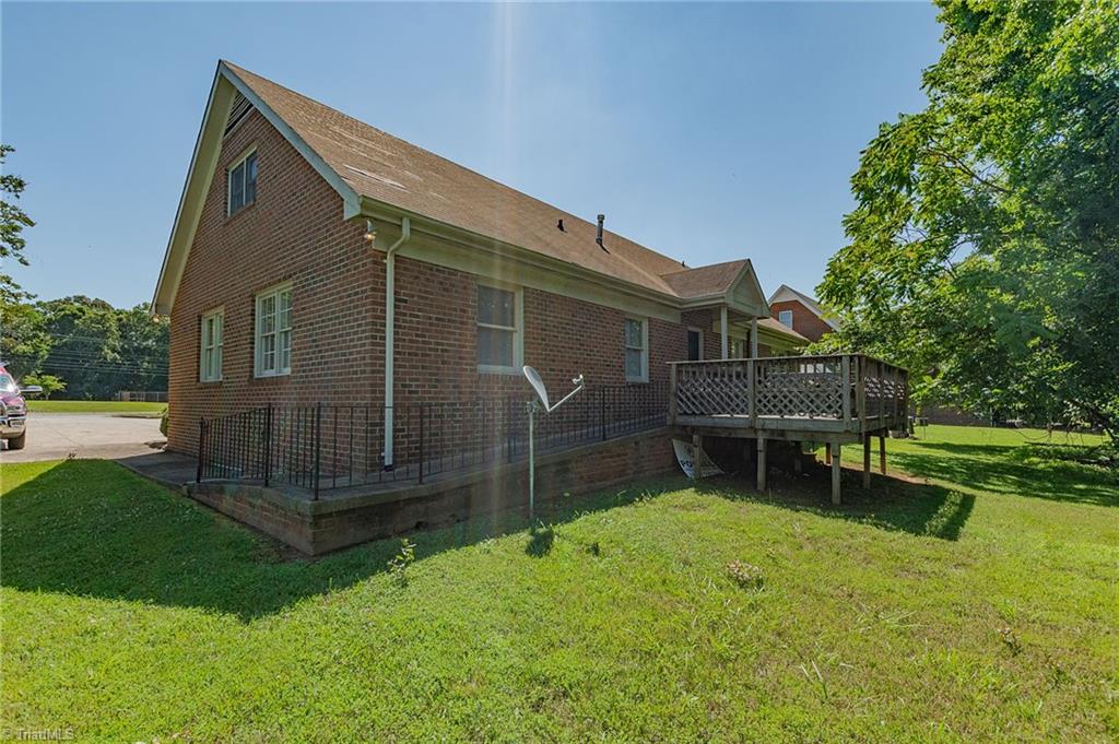 main property photo 29