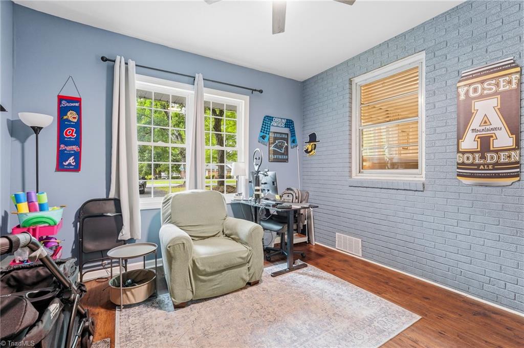 property viewer photo 12