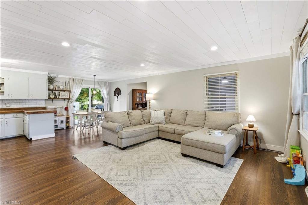 property viewer photo 2