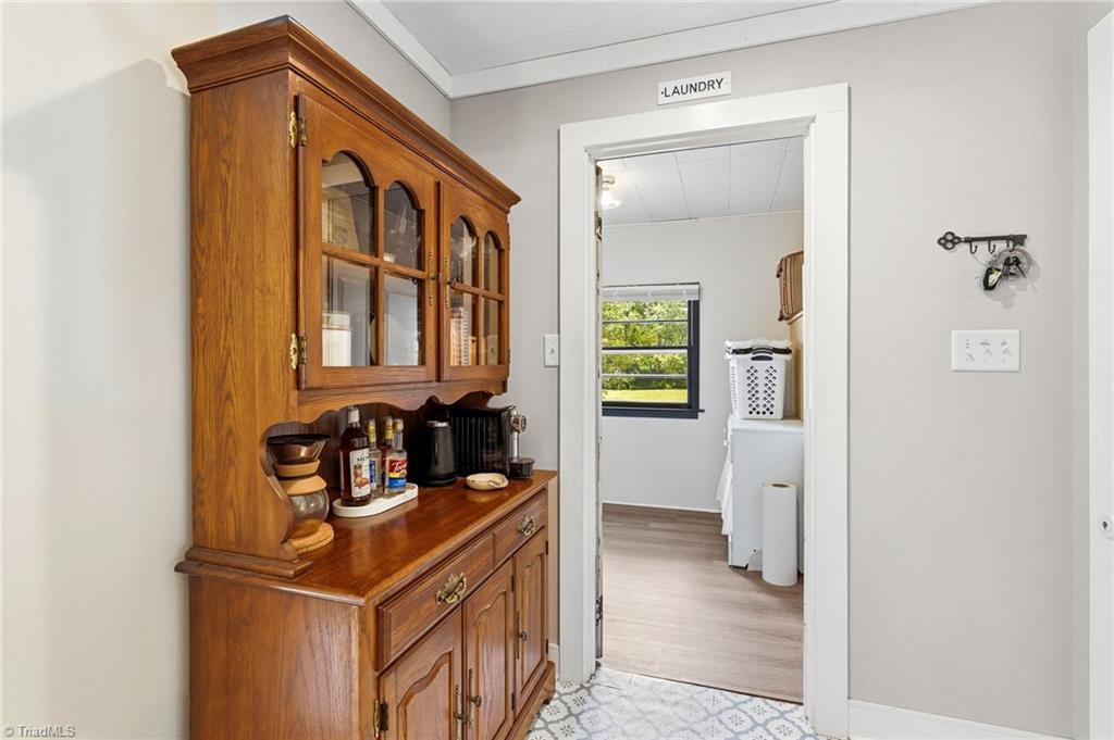 property viewer photo 9