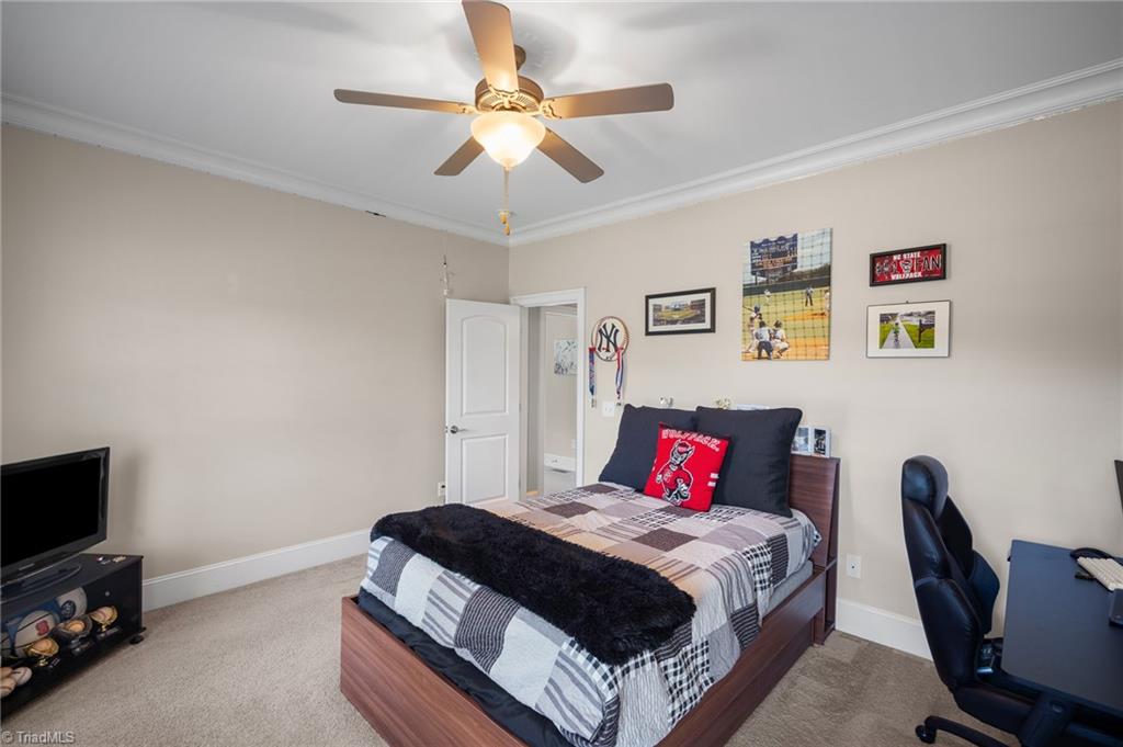 main property photo 17
