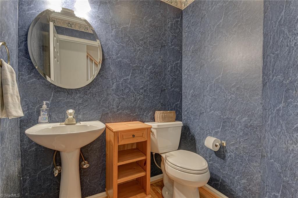 main property photo 19