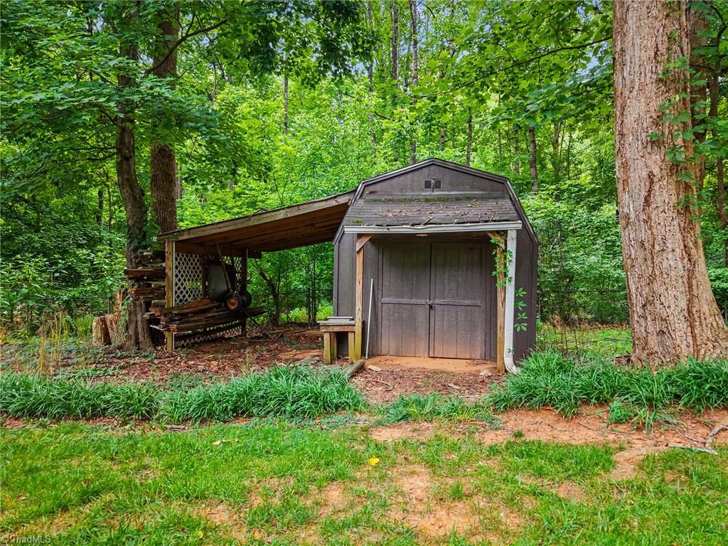 main property photo 37