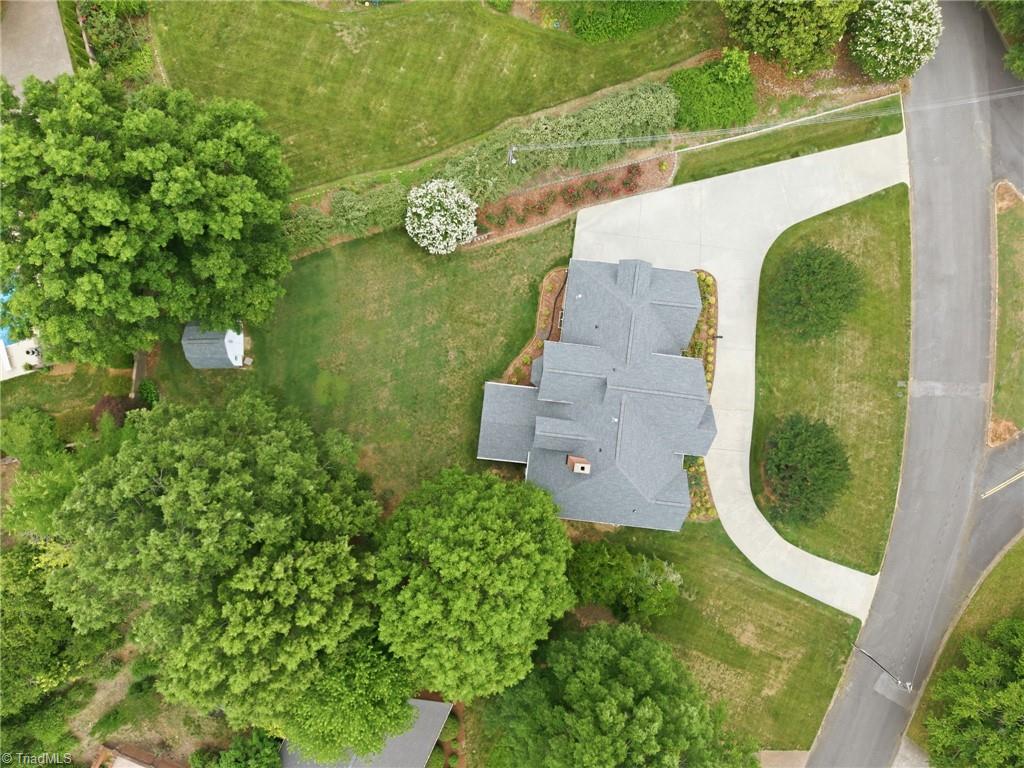 main property photo 41