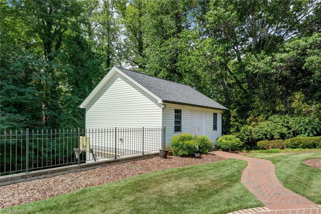 main property photo 44