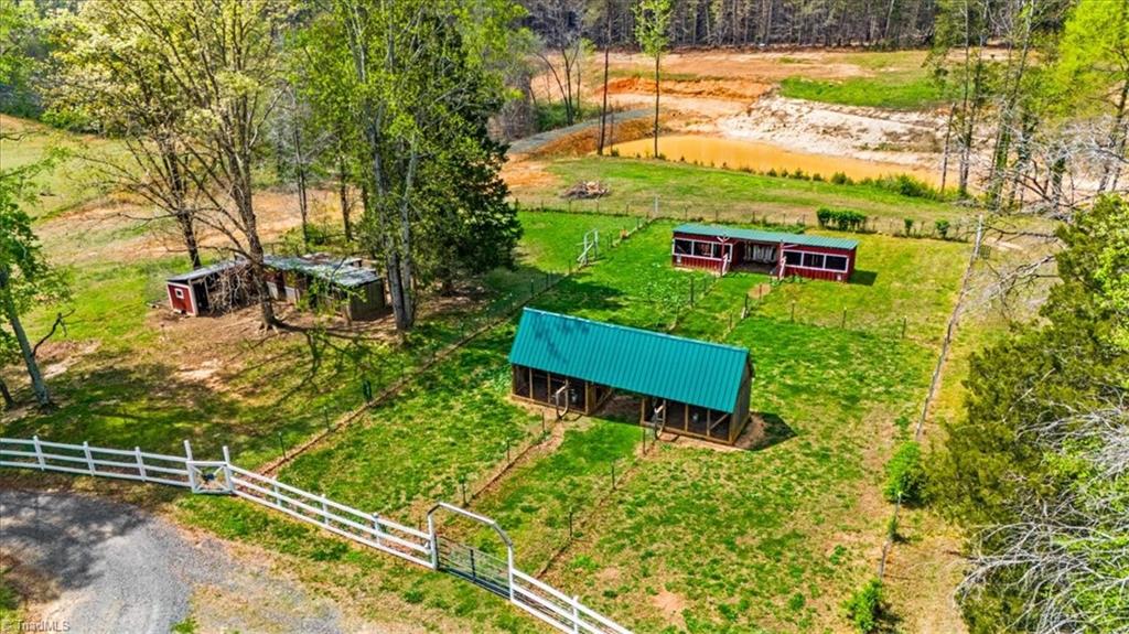 main property photo 46