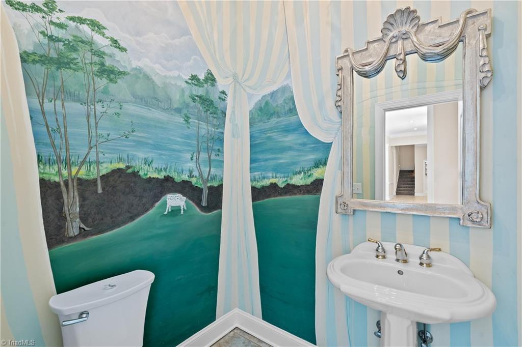 main property photo 22