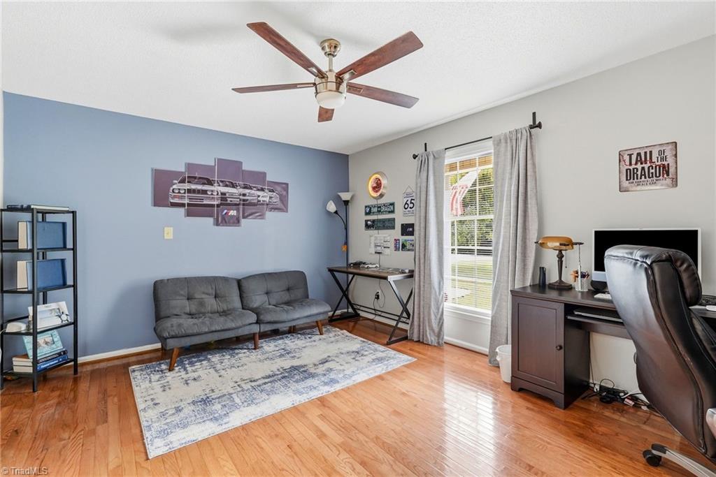 main property photo 34