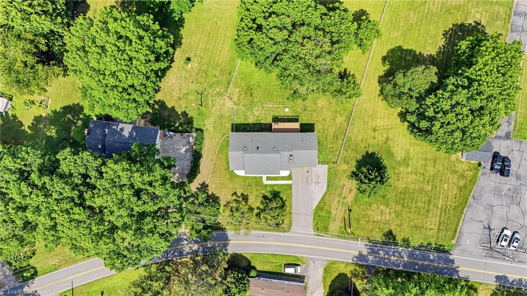 main property photo 49