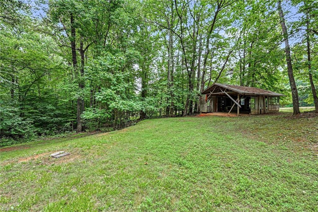 main property photo 30