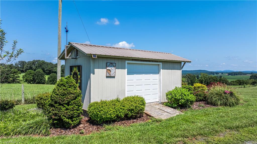 main property photo 37