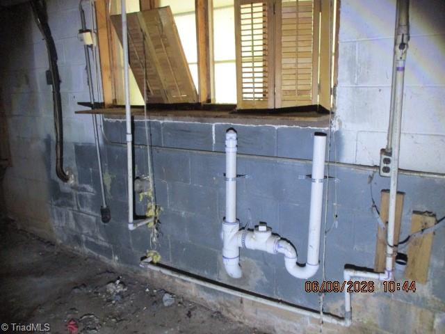 main property photo 23