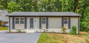 image of property with 3 Bed | 2 Bath | 1,050 Sqft