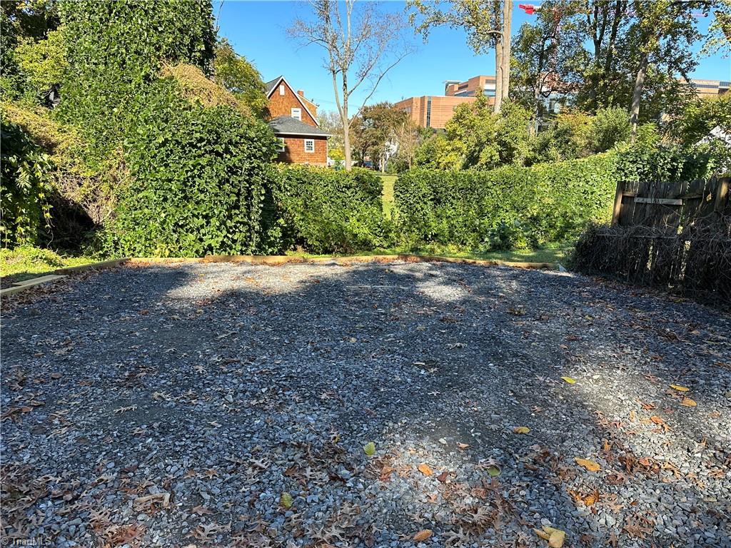 main property photo 38