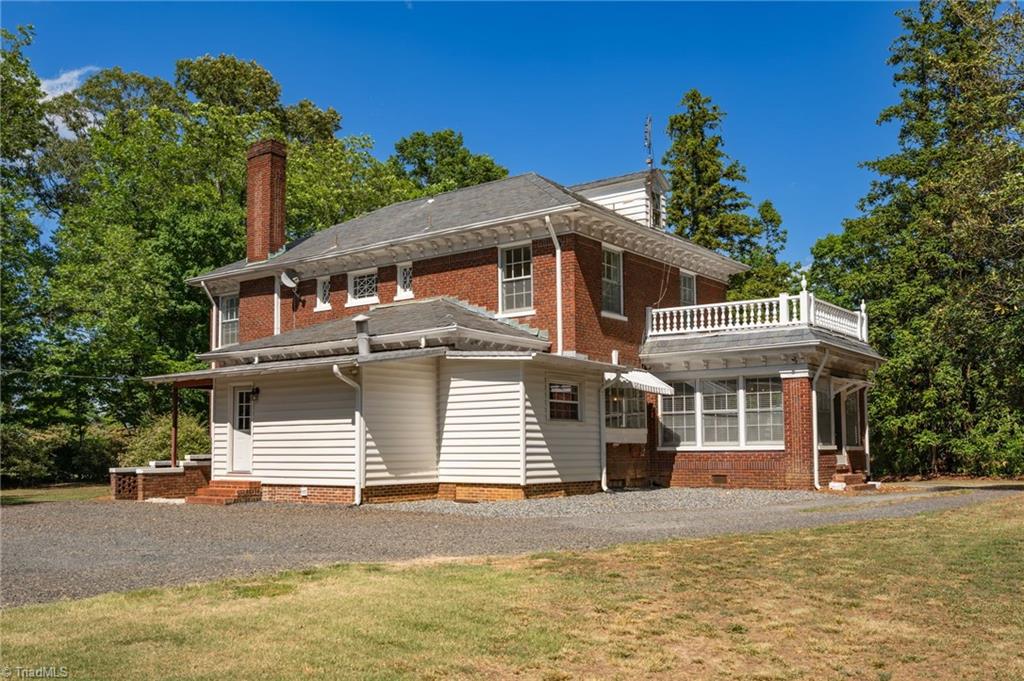 main property photo 40