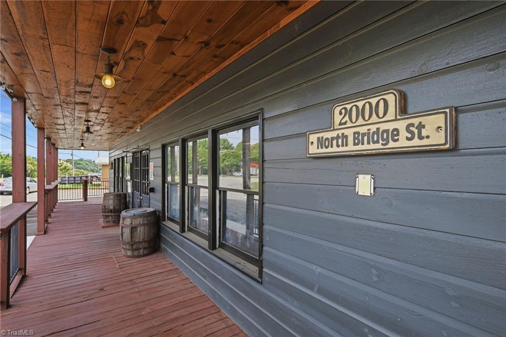 main property photo 32