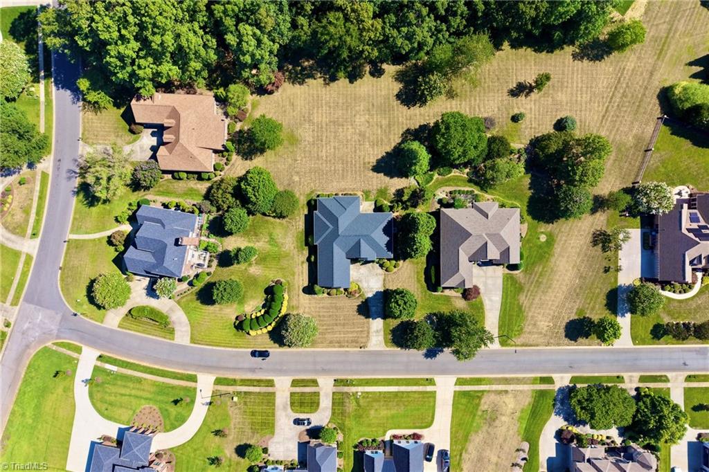 main property photo 41
