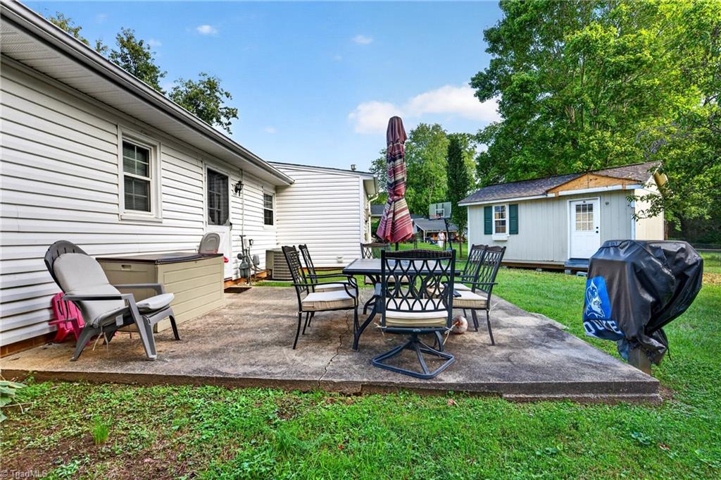 main property photo 34