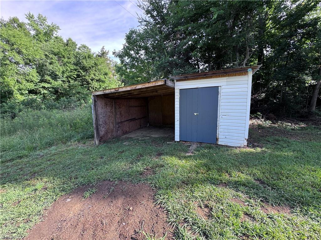 main property photo 43