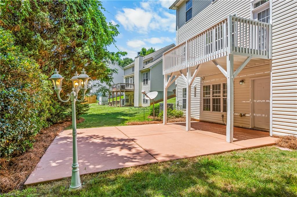 main property photo 40