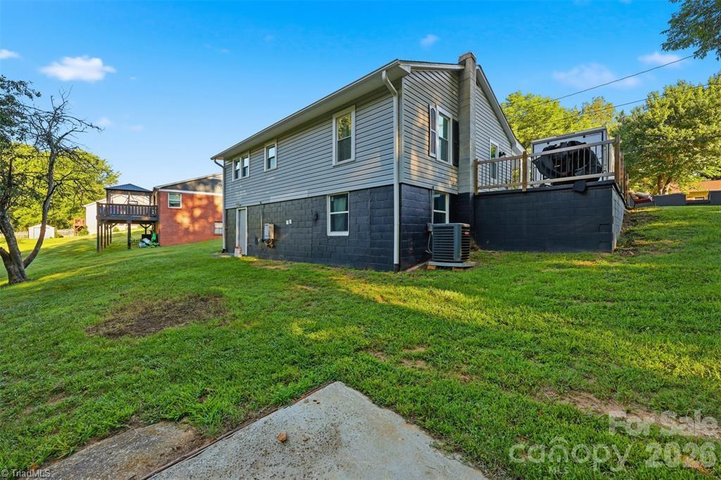 main property photo 29
