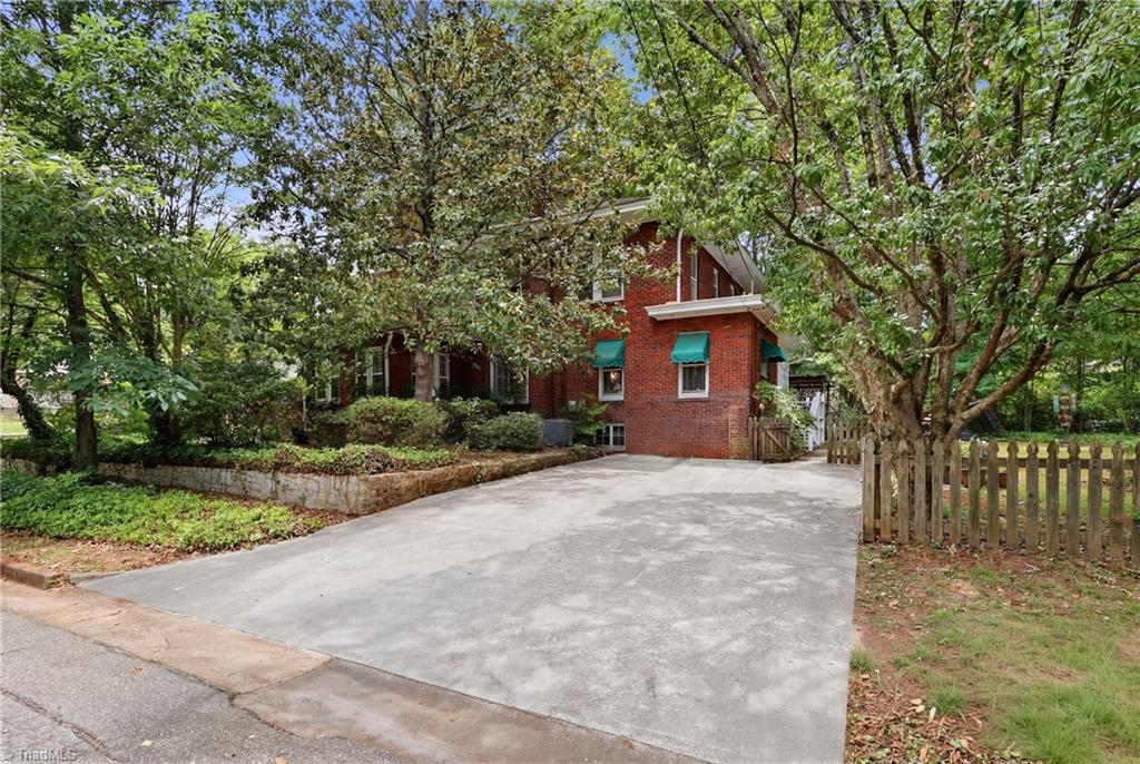 main property photo 32