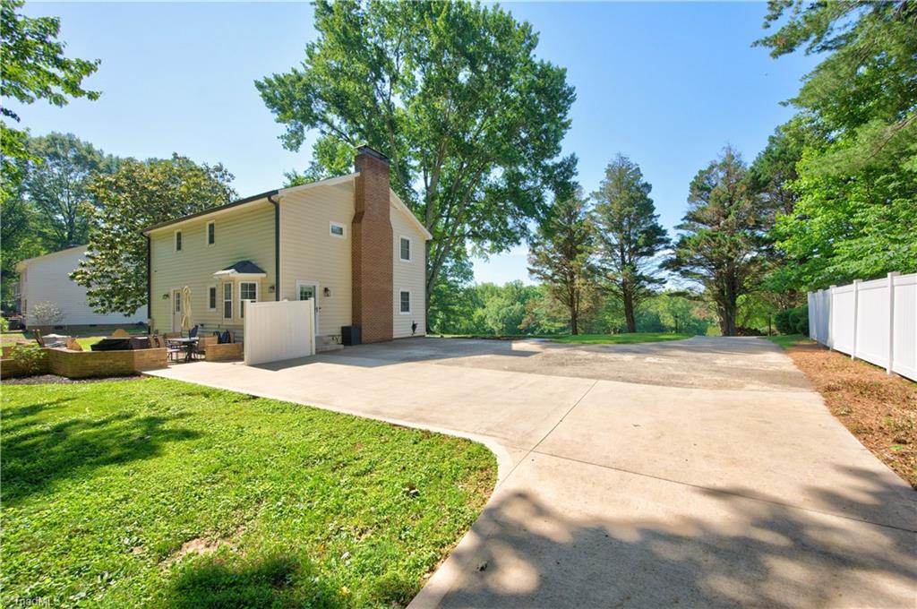 main property photo 36