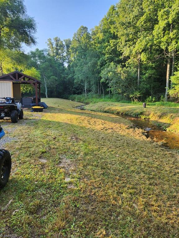 main property photo 32
