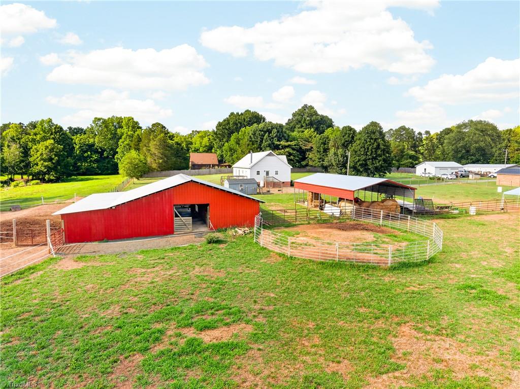 main property photo 37