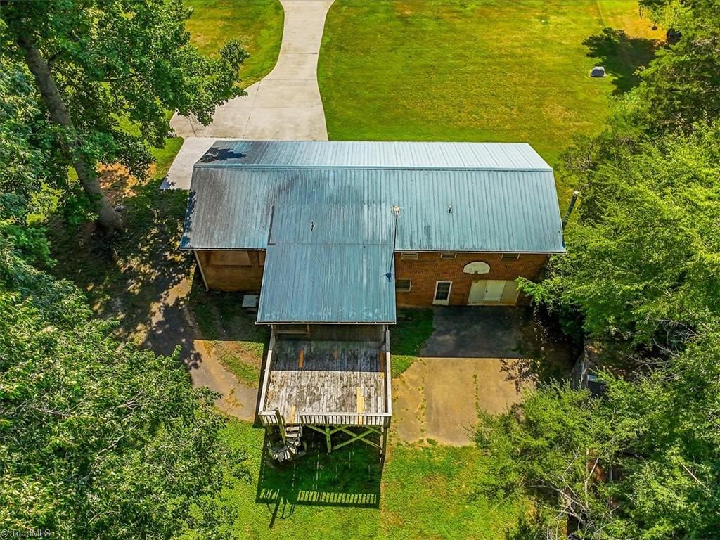 main property photo 44
