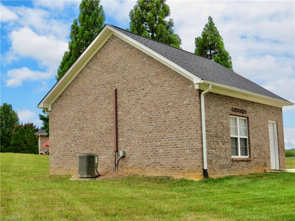 main property photo 33