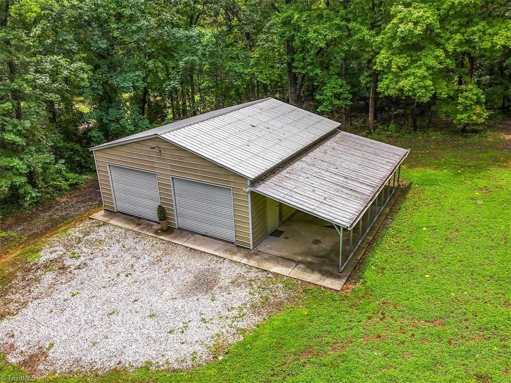 main property photo 38