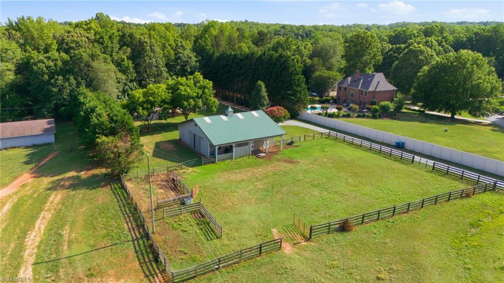 main property photo 44