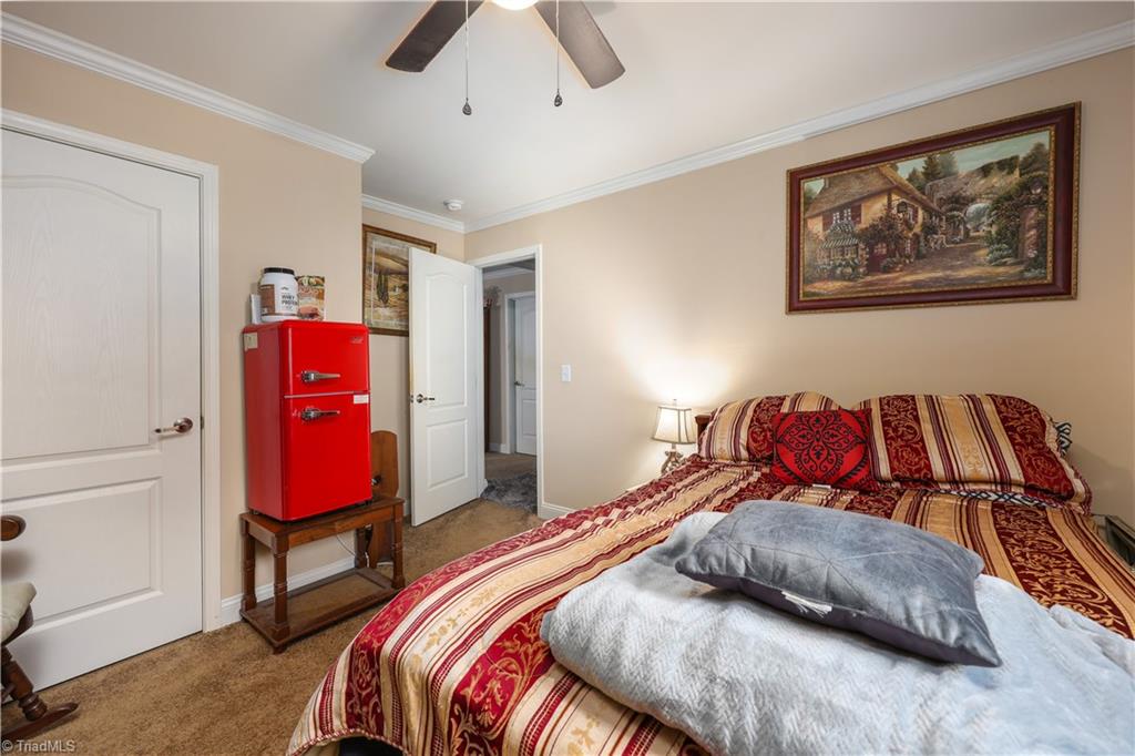 main property photo 34