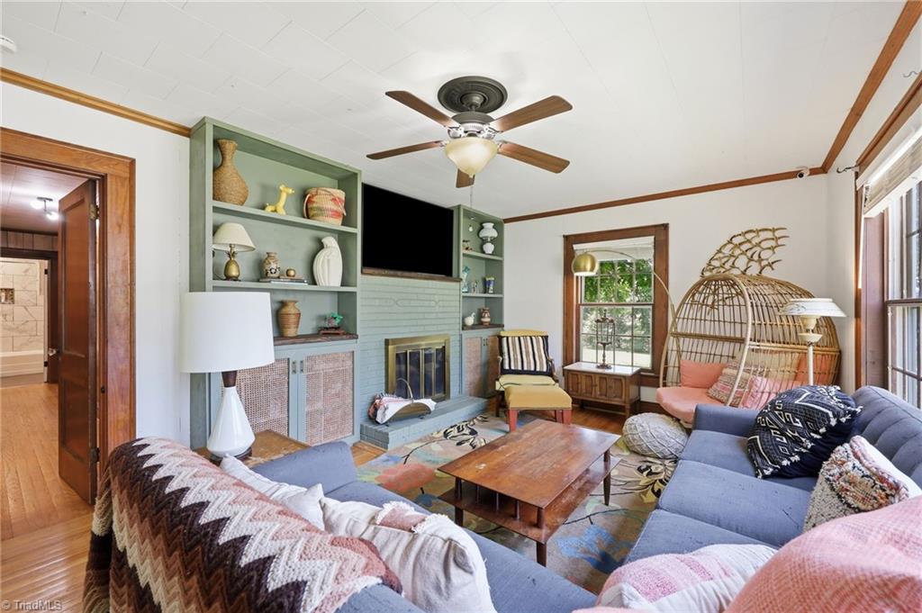 main property photo 4