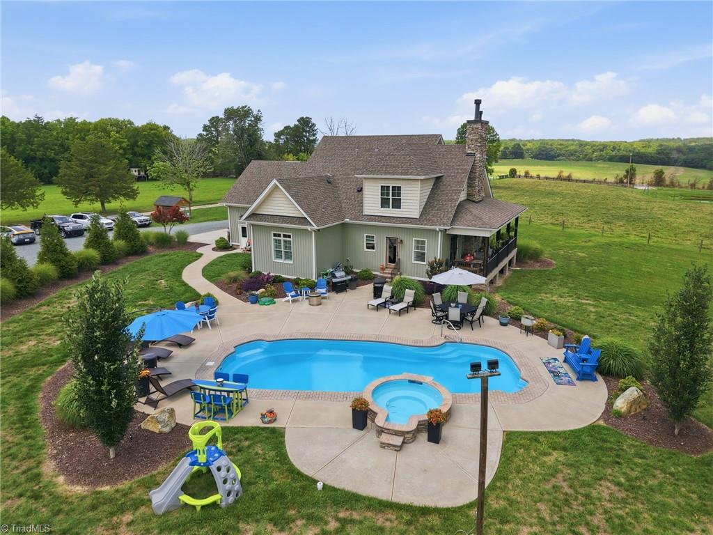 main property photo 46